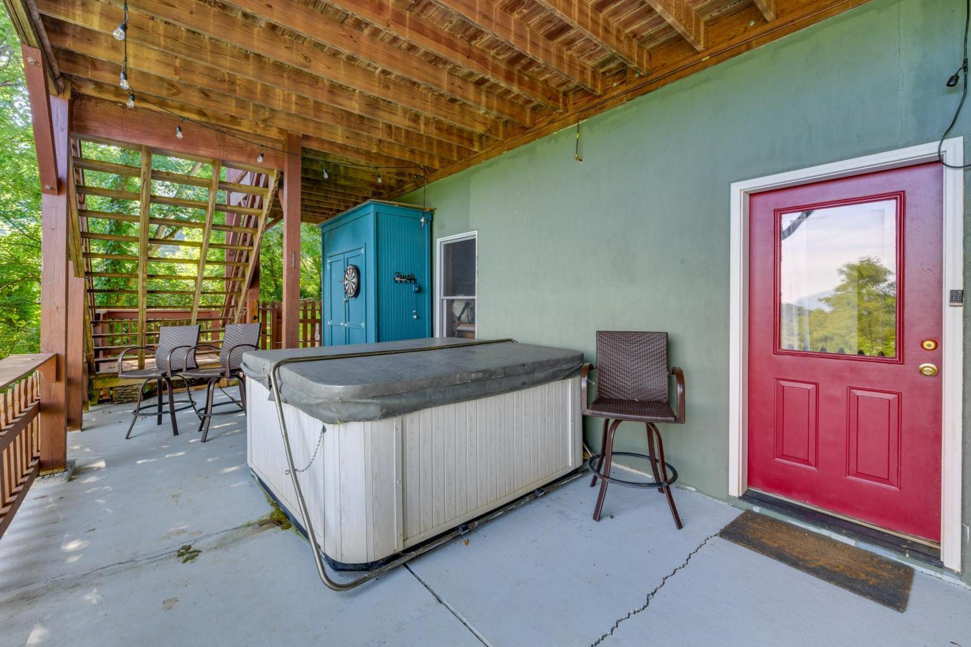 Pet-Friendly Waynesville Retreat With Hot Tub! 外观 照片